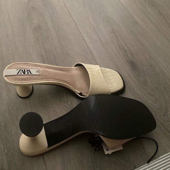 Zara Snake  Skin Printed Slipper Heels - Picture 3 of 3